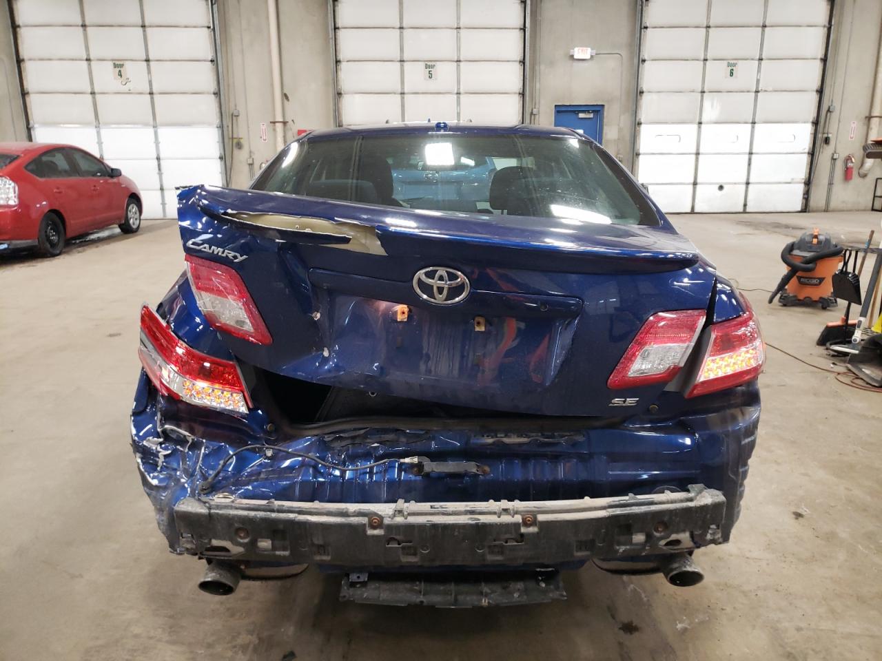 2011 Toyota Camry - Image 6