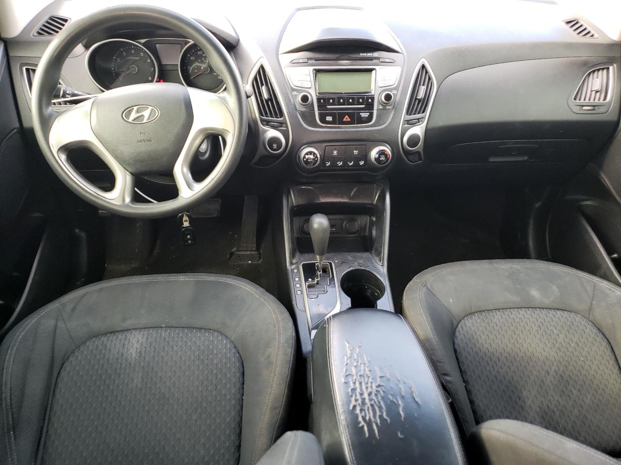 2012 Hyundai Tucson - Image 8