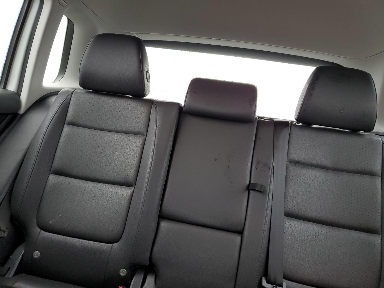 2016 Volkswagen Tiguan - Image 10