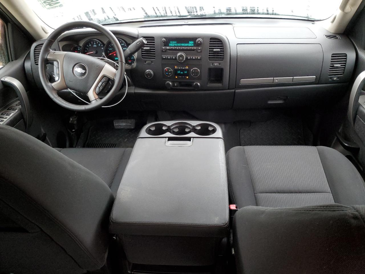 2012 Chevrolet Silverado - Image 8
