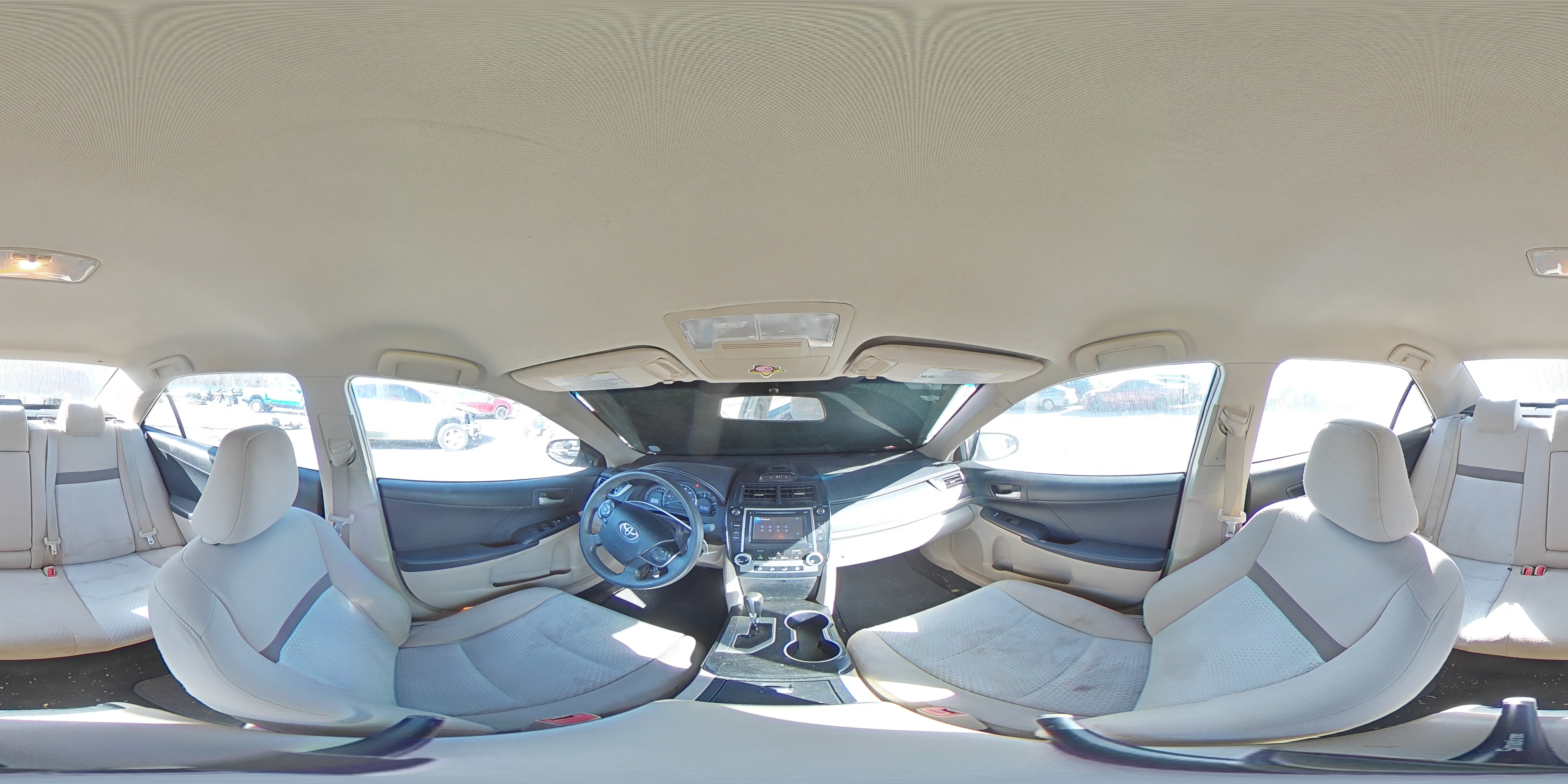 2012 Toyota Camry - Image 12