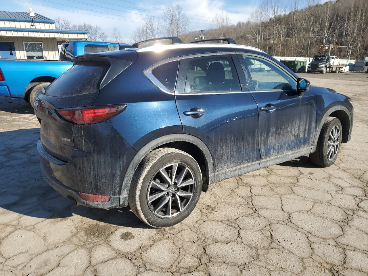 2018 Mazda CX-5 - Image 3
