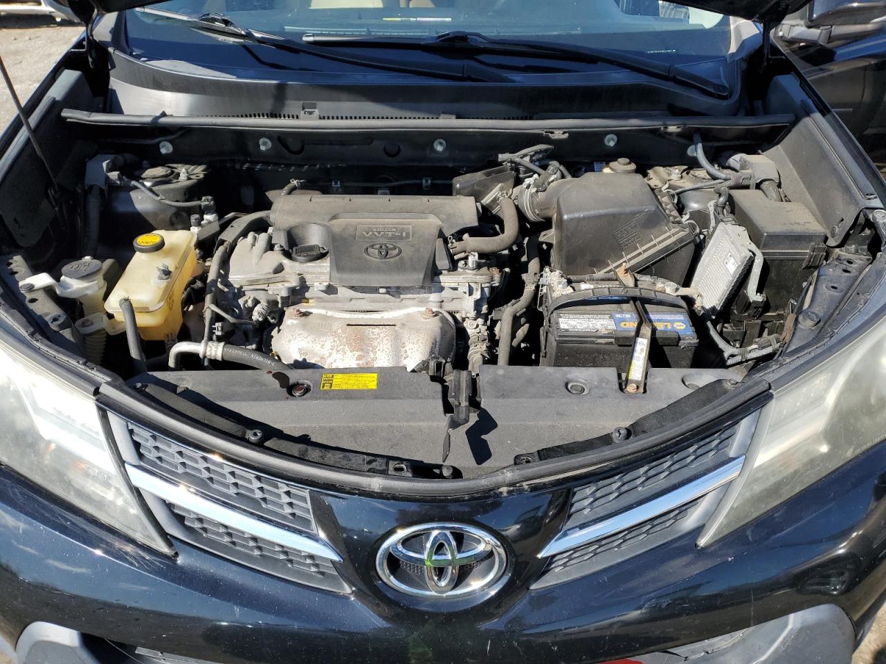 2015 Toyota RAV 4 - Image 12