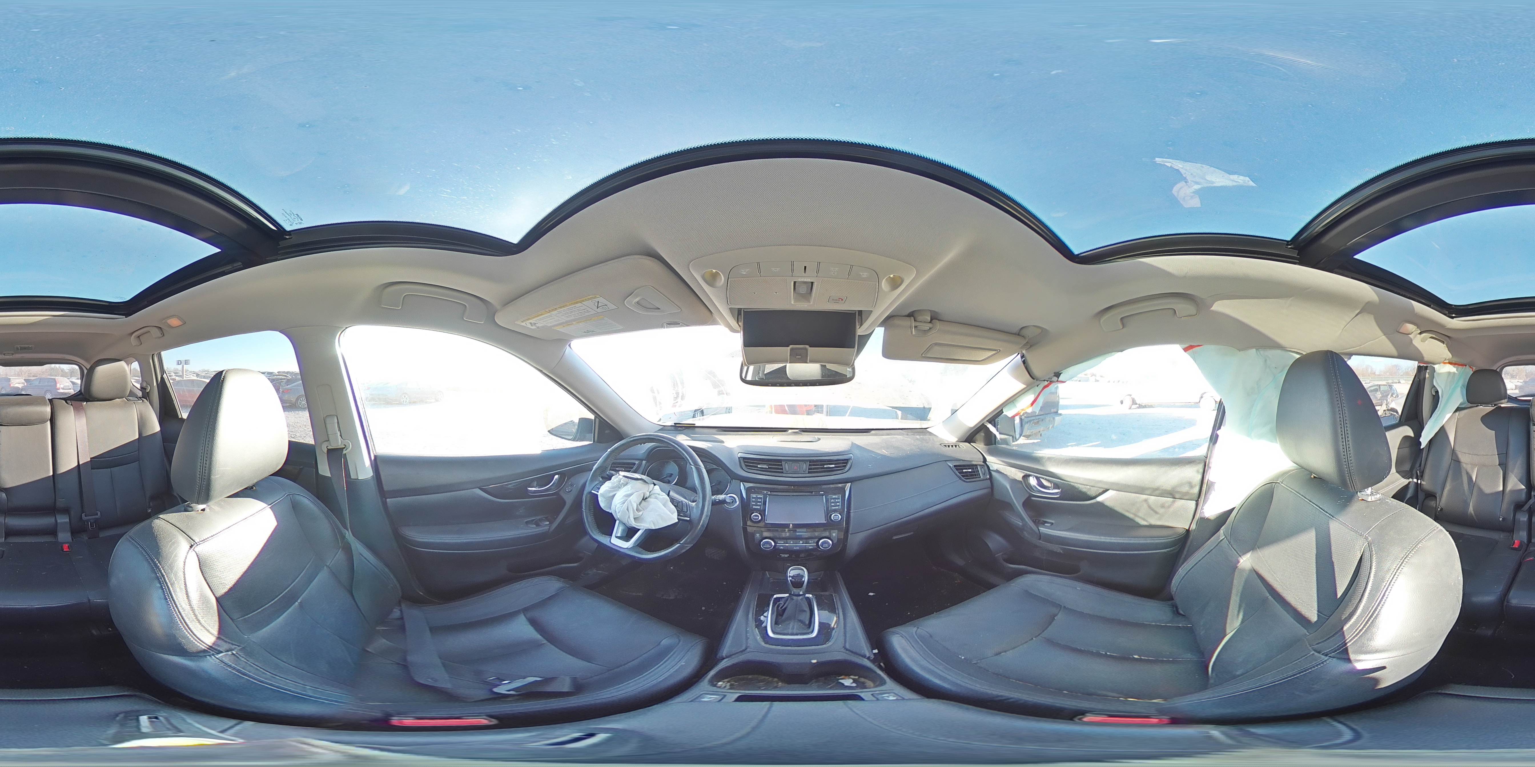 2017 Nissan Rogue - Image 14