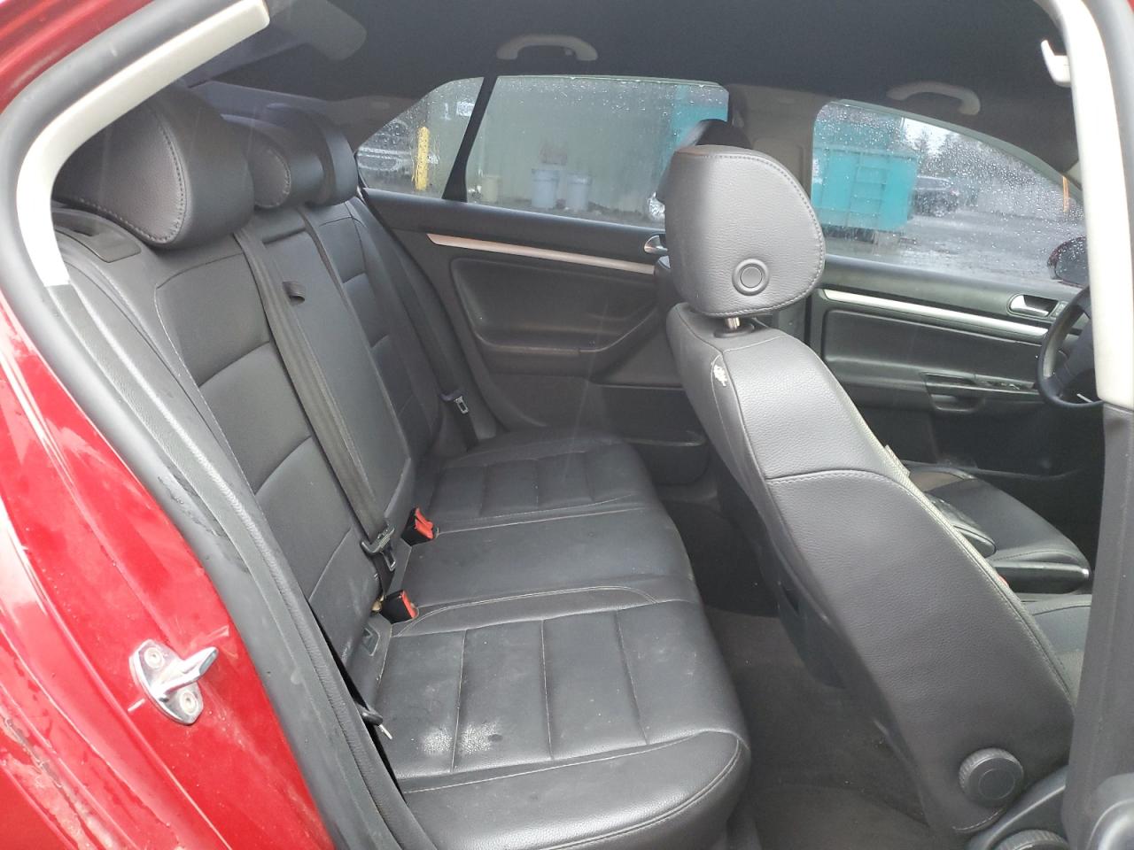 2006 Volkswagen Jetta - Image 10