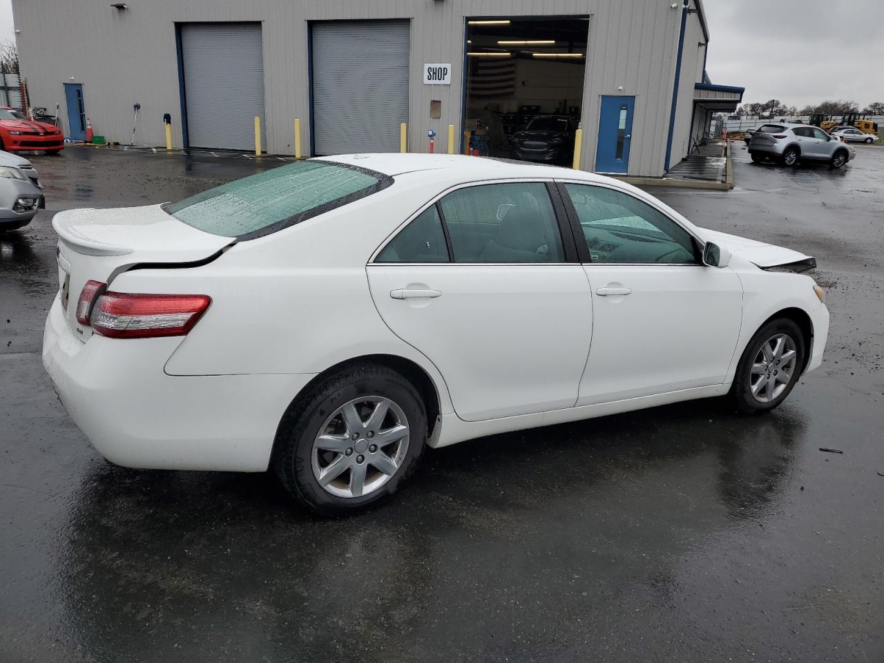 2011 Toyota Camry - Image 3