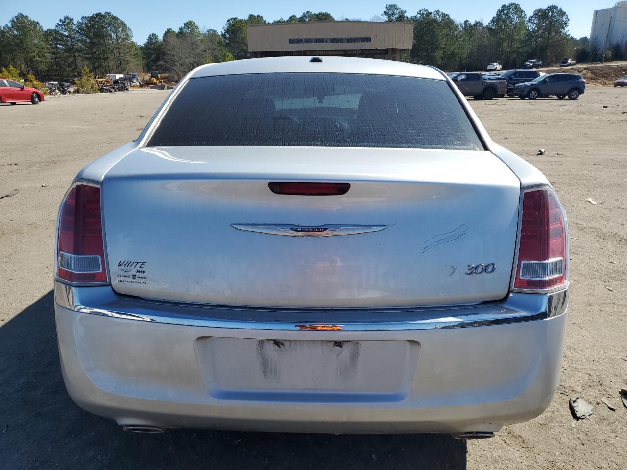2012 Chrysler 300 - Image 6