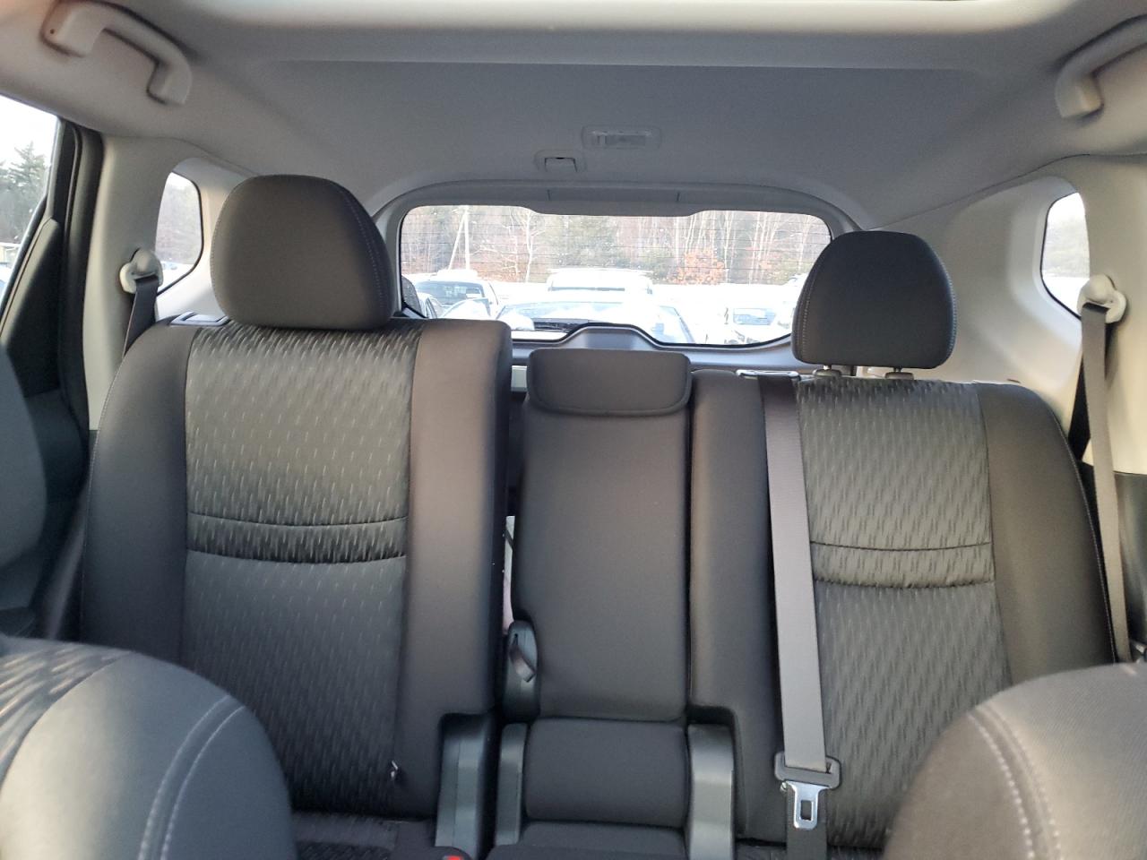 2019 Nissan Rogue - Image 10