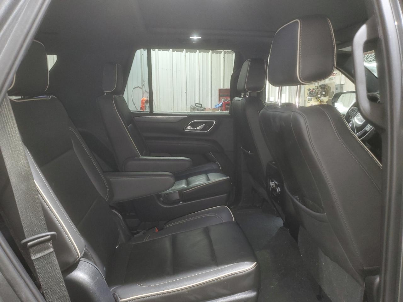 2021 GMC Yukon - Image 11