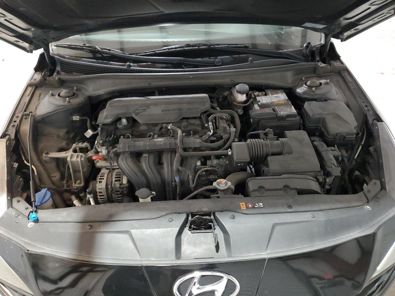 2021 Hyundai Elantra - Image 11