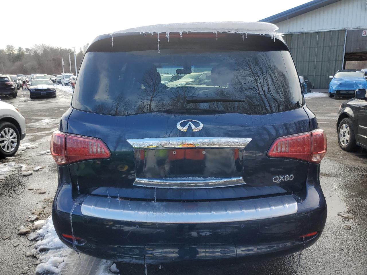 2017 Infiniti QX80 - Image 6