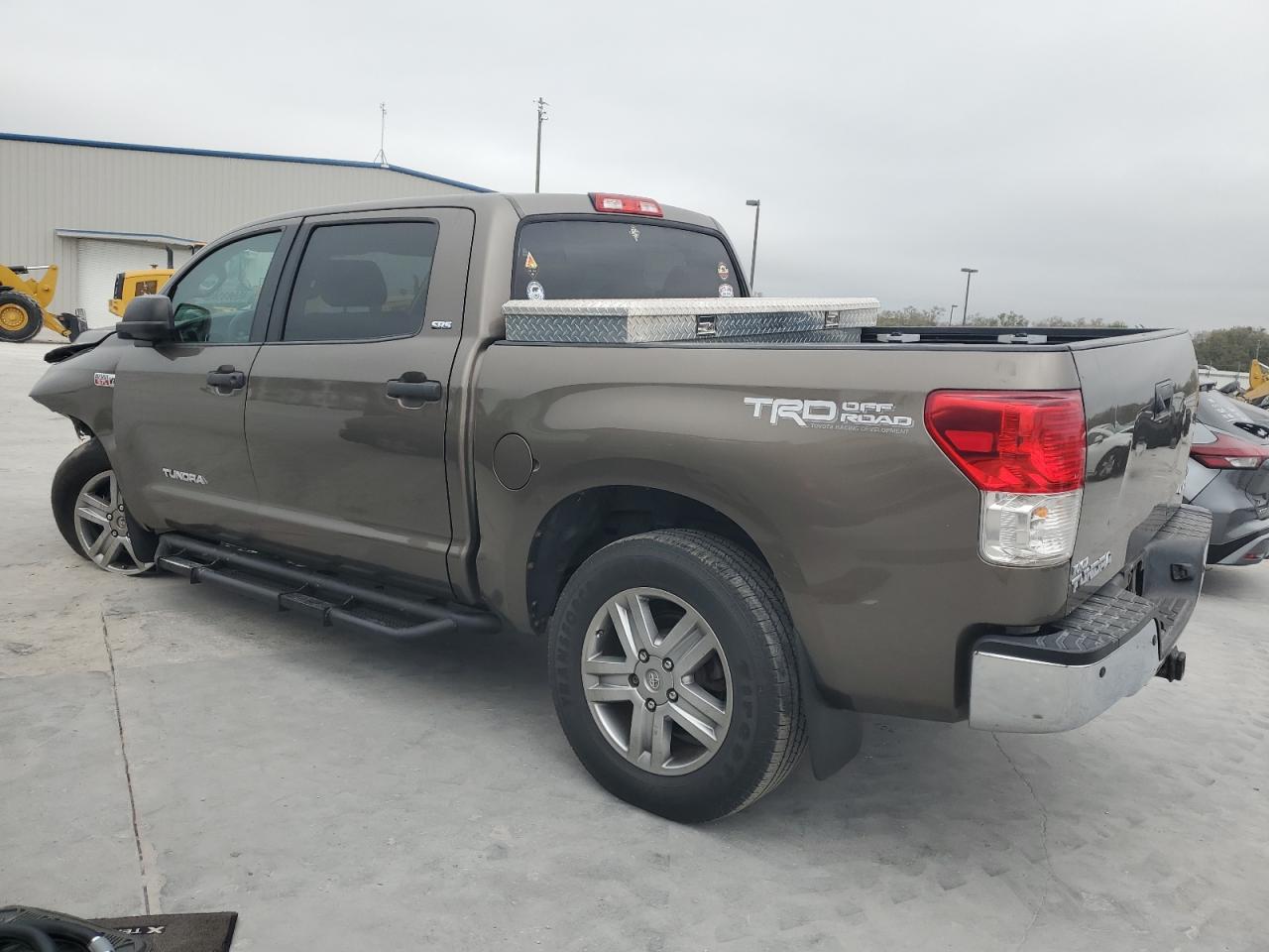 2013 Toyota Tundra - Image 2