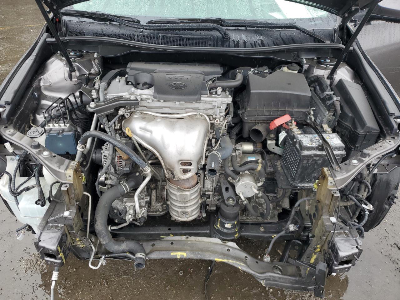 2016 Toyota Camry - Image 13