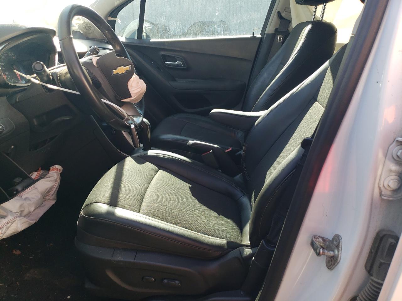 3GNCJLSB9KL366028 CHEVROLET TRAX 2019