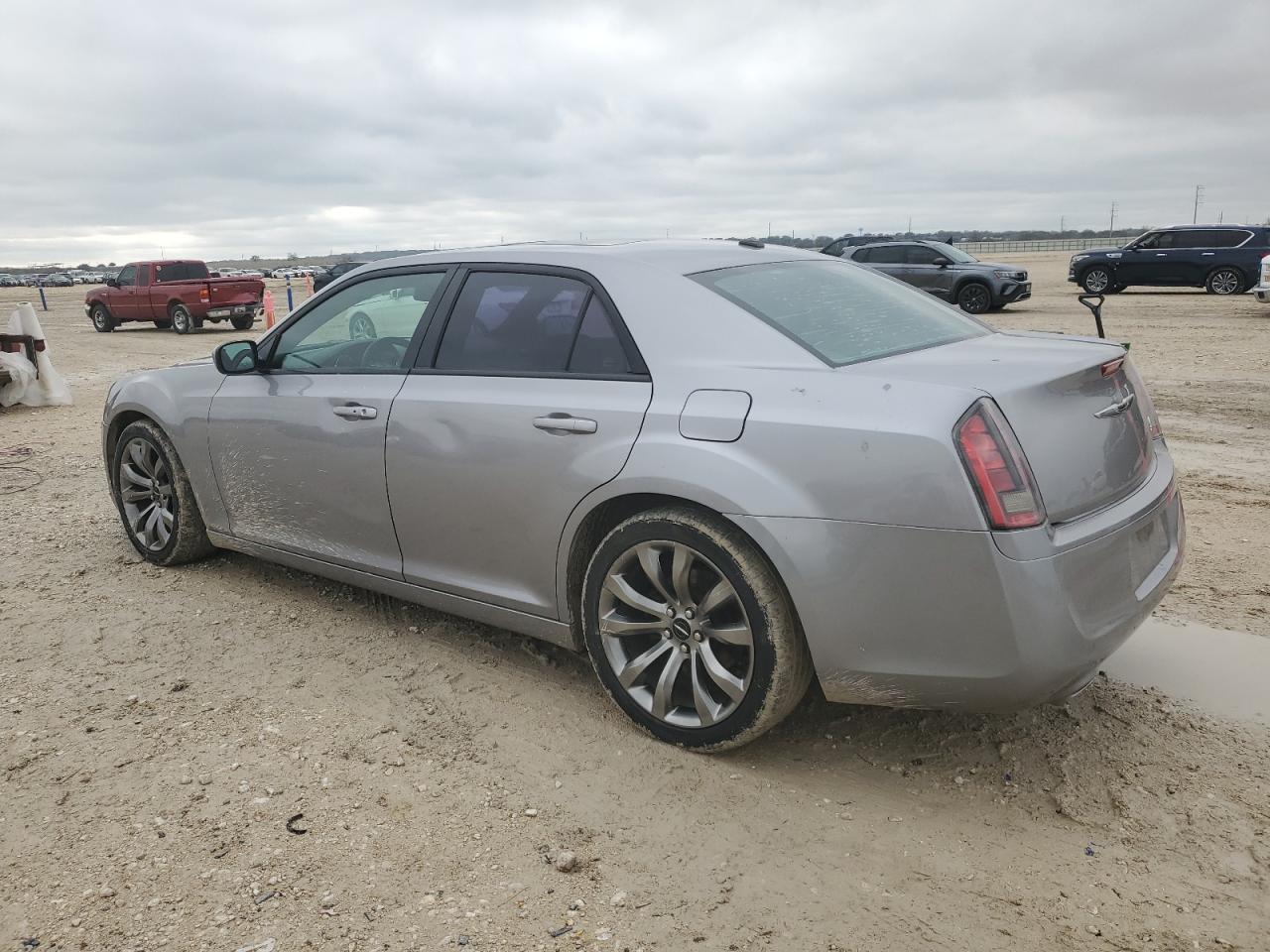 2014 Chrysler 300 - Image 2