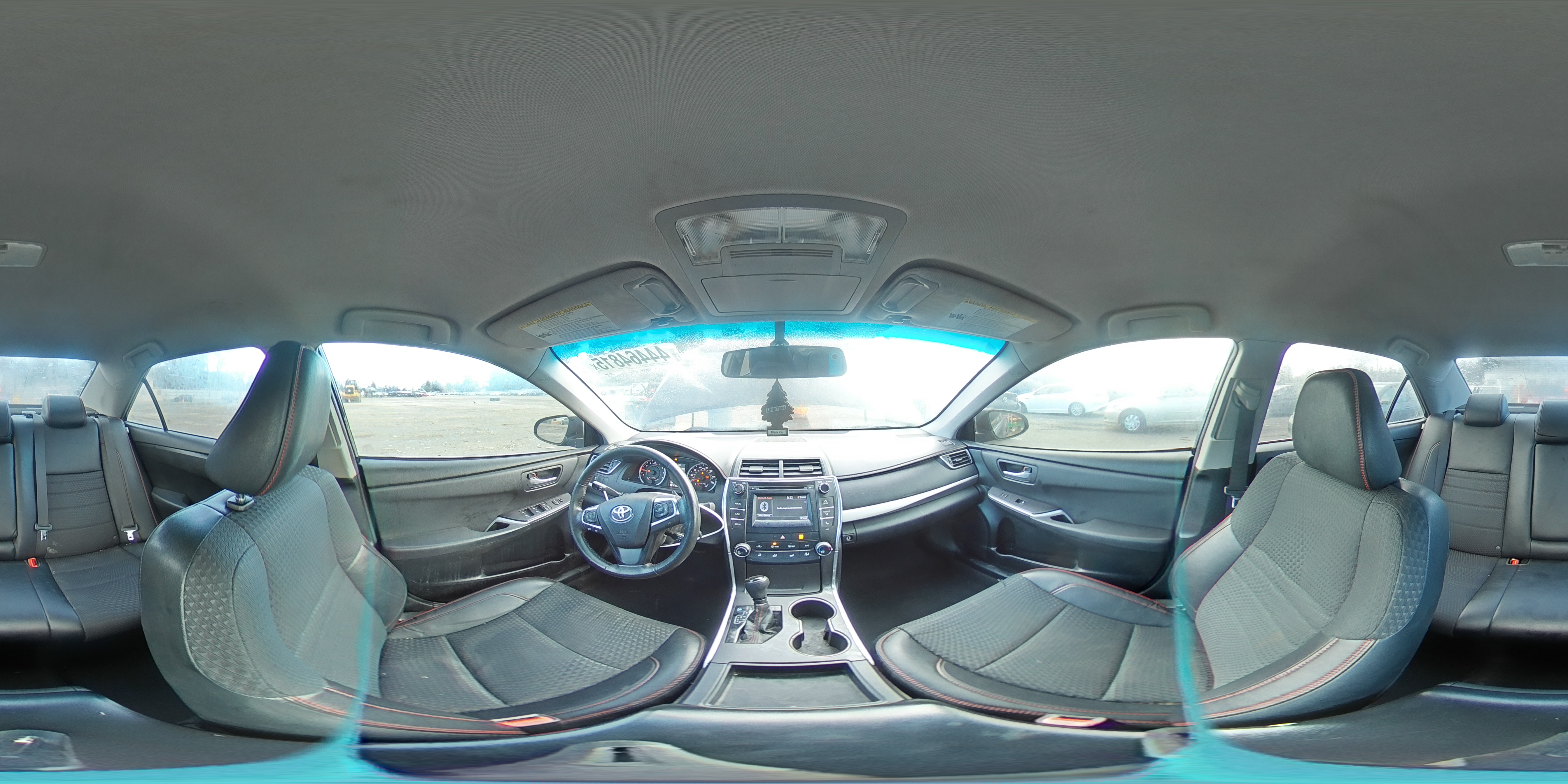 2015 Toyota Camry - Image 12
