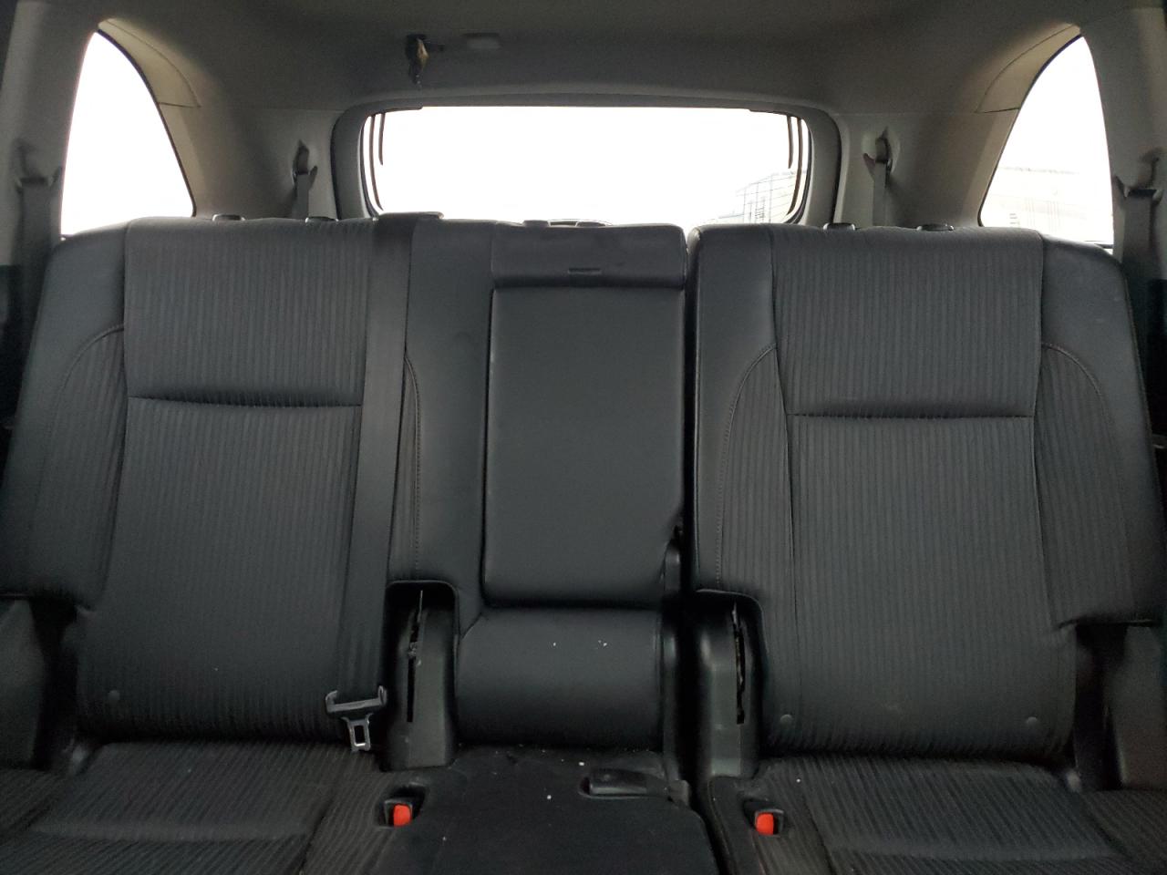 2015 Toyota Highlander - Image 10