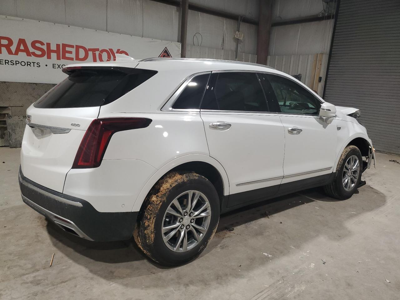 2022 Cadillac XT5 - Image 3
