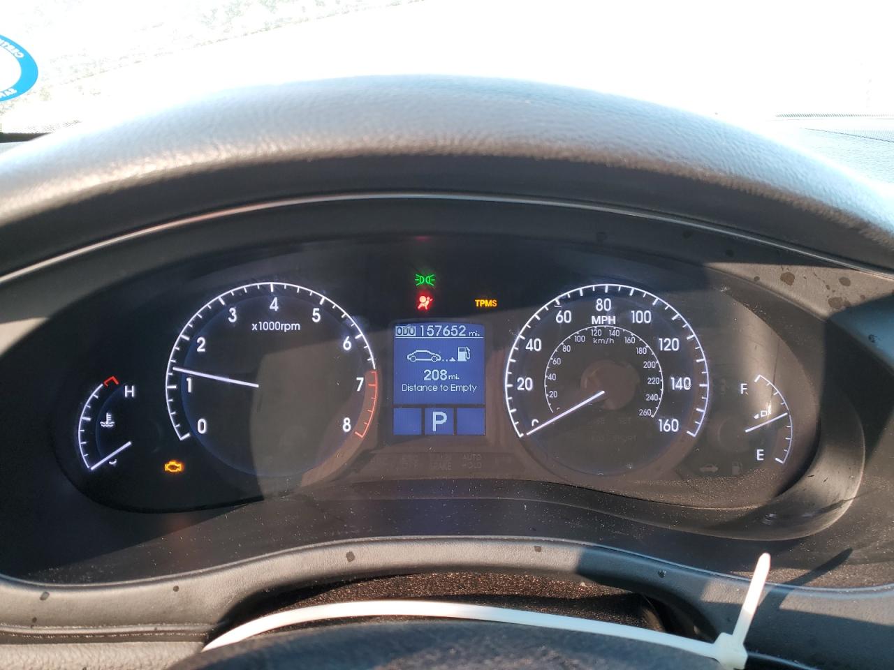 2013 Hyundai Genesis - Image 9