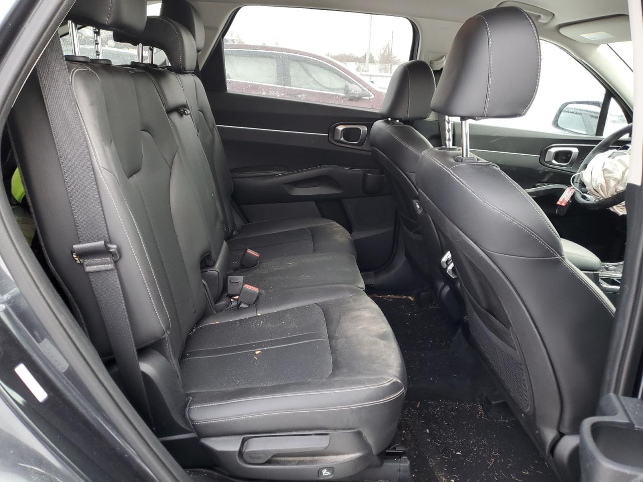 2022 Kia Sorento - Image 12