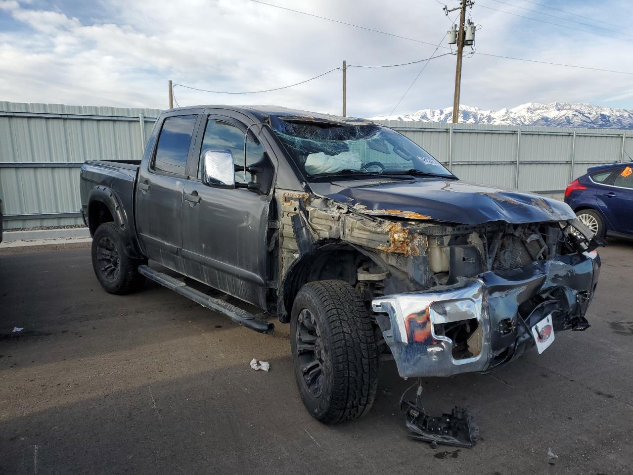 2013 Nissan Titan - Image 4