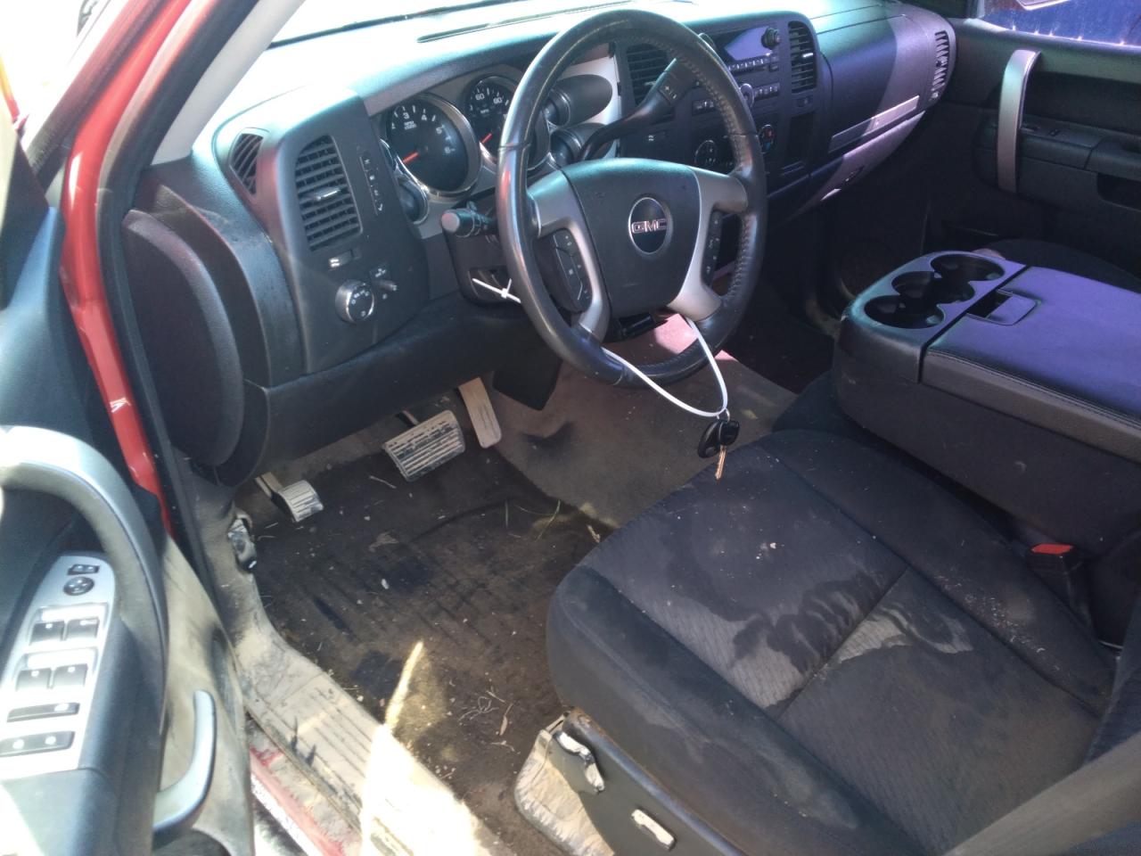 2011 GMC Sierra - Image 8