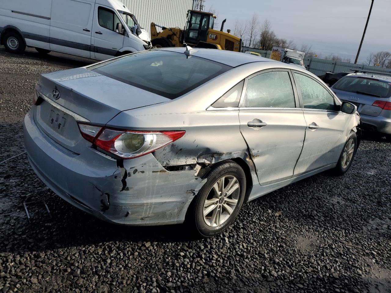 2012 Hyundai Sonata - Image 3