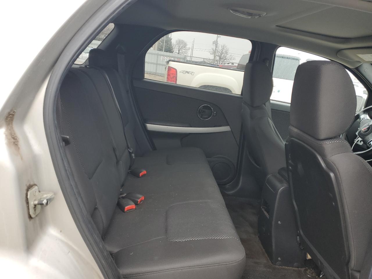 2008 Pontiac Torrent - Image 11