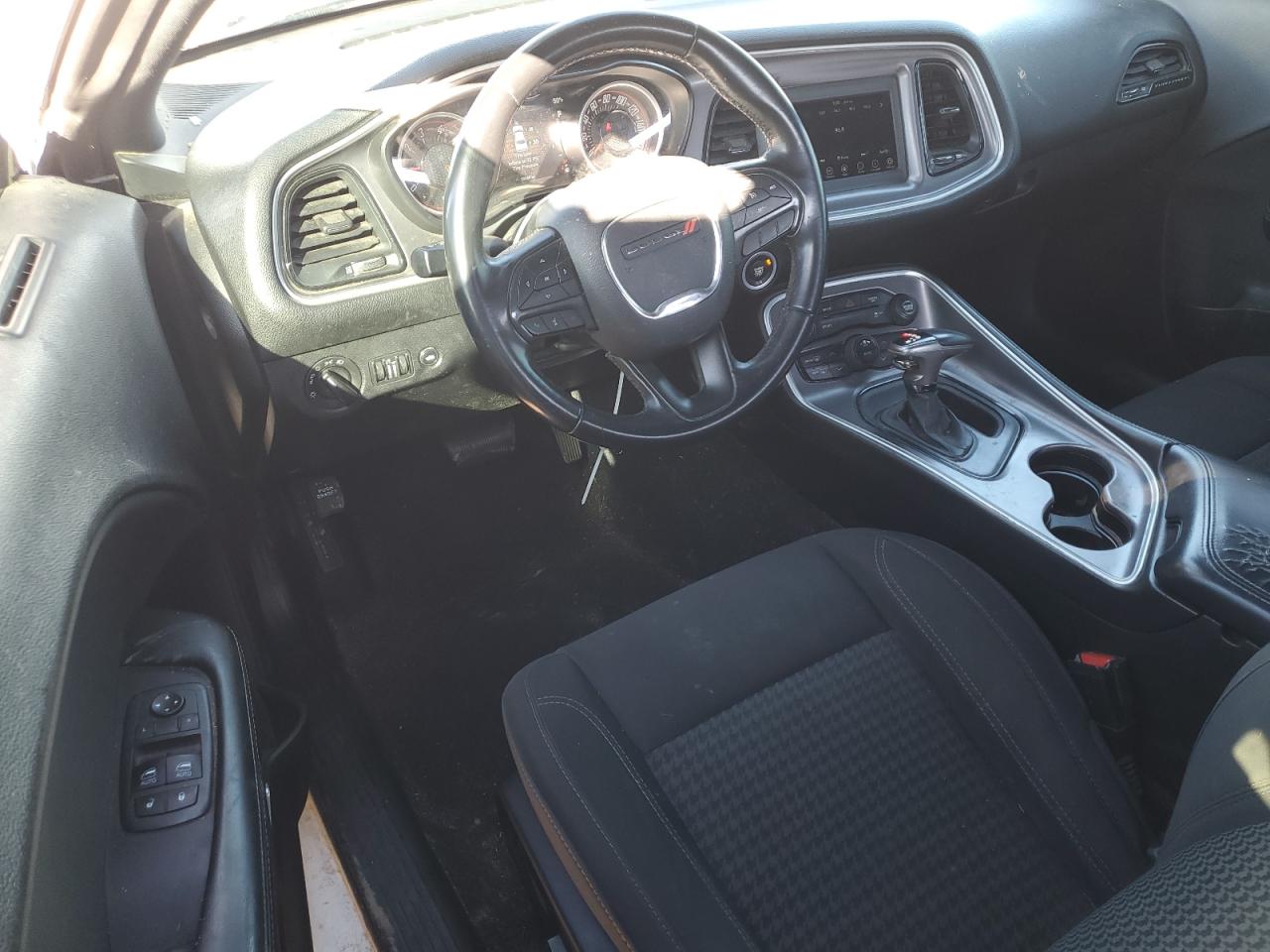 2019 Dodge Challenger - Image 8