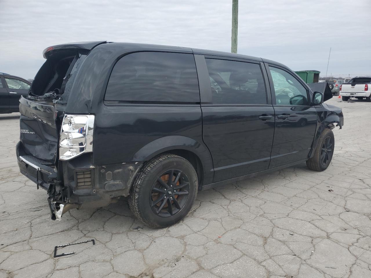 2020 Dodge Caravan - Image 3