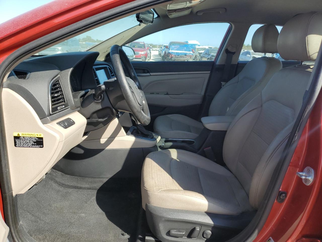 2017 Hyundai Elantra - Image 7