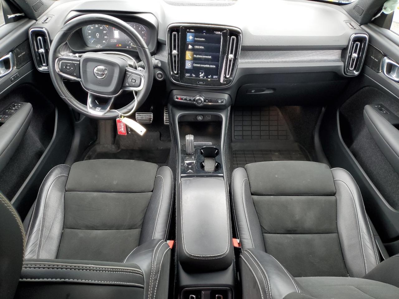 2019 Volvo Xc40 T5 R-Design VIN: YV4162UM6K2114715 Lot: 46955785