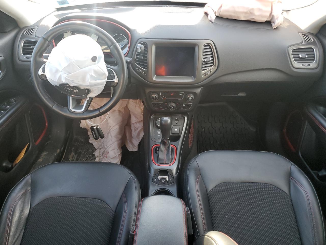 2019 Jeep Compass - Image 8