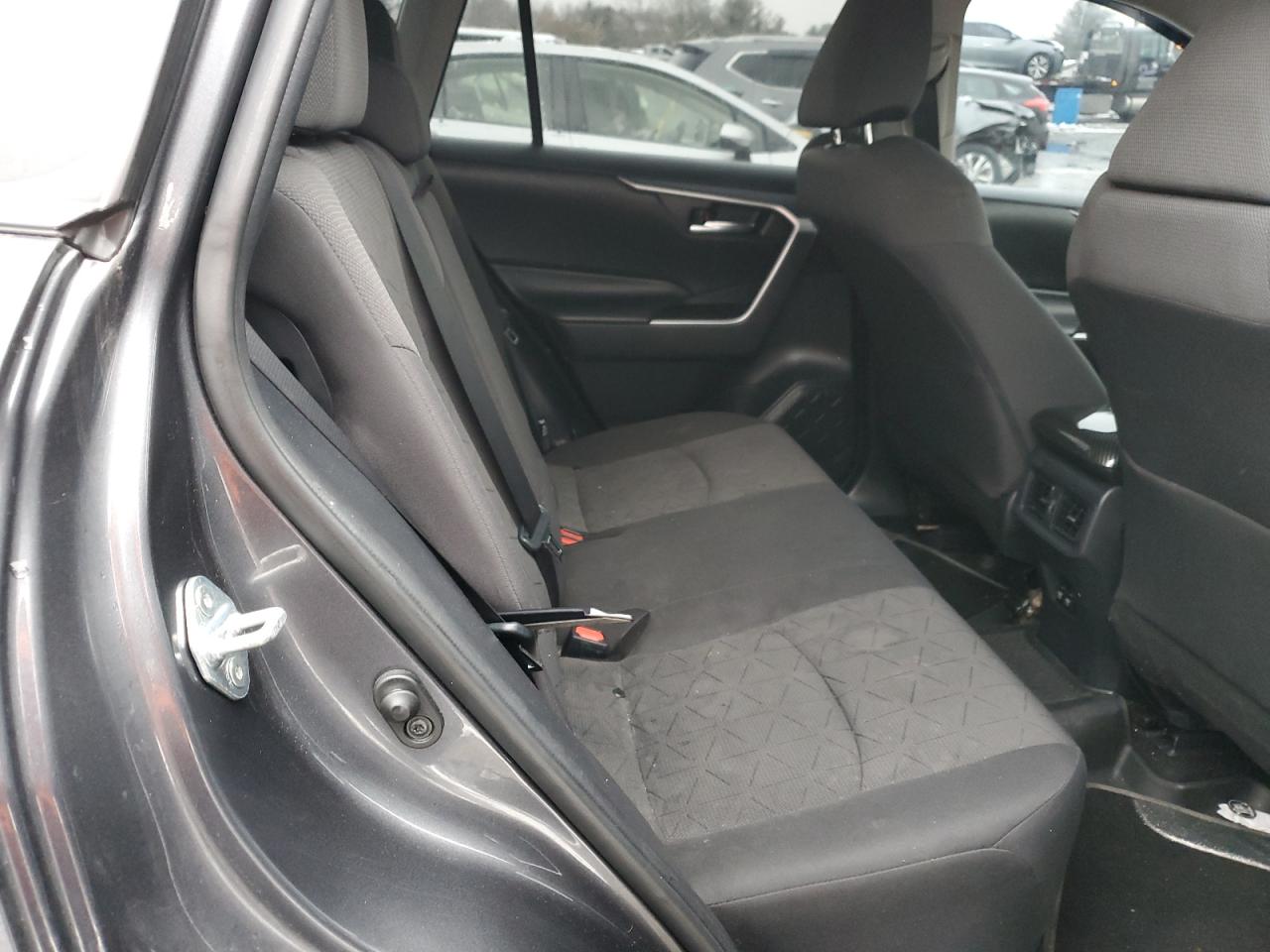 2021 Toyota RAV 4 - Image 12