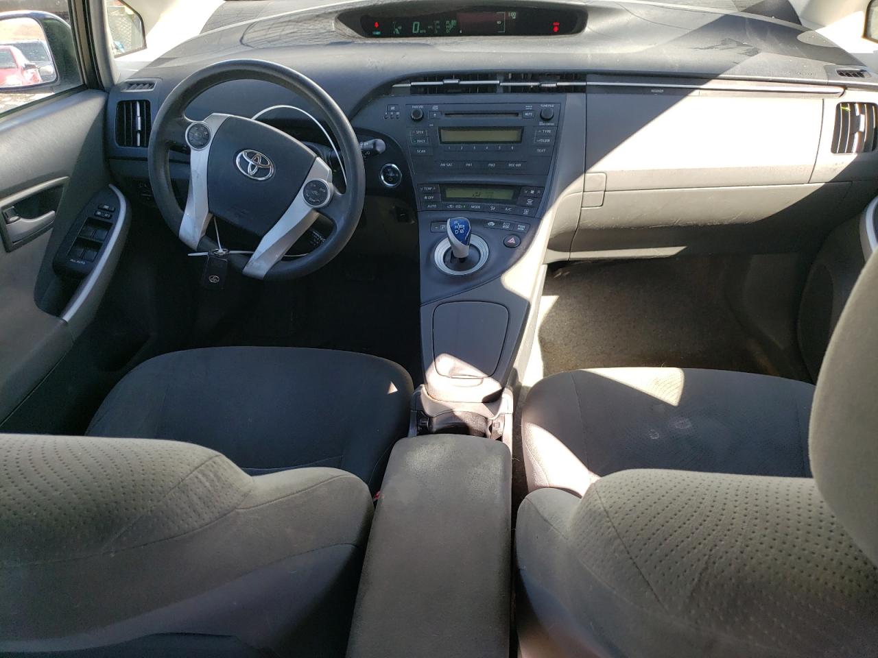 2010 Toyota Prius - Image 8