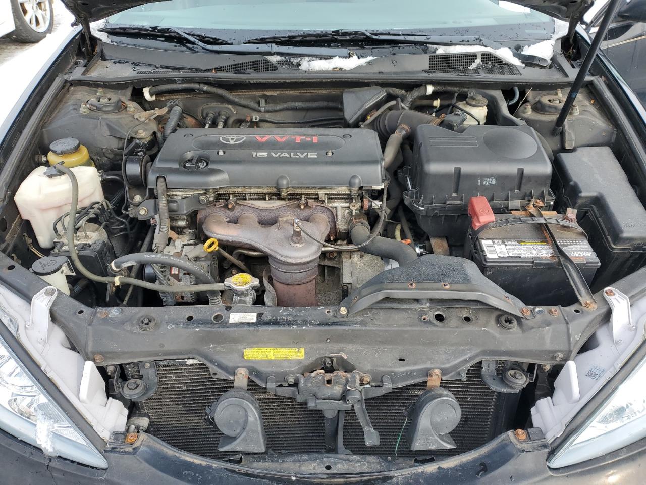 2005 Toyota Camry - Image 12