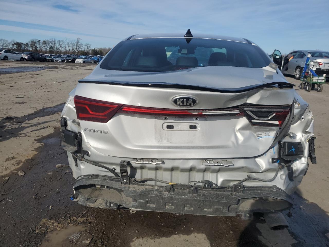 2020 Kia Forte - Image 6