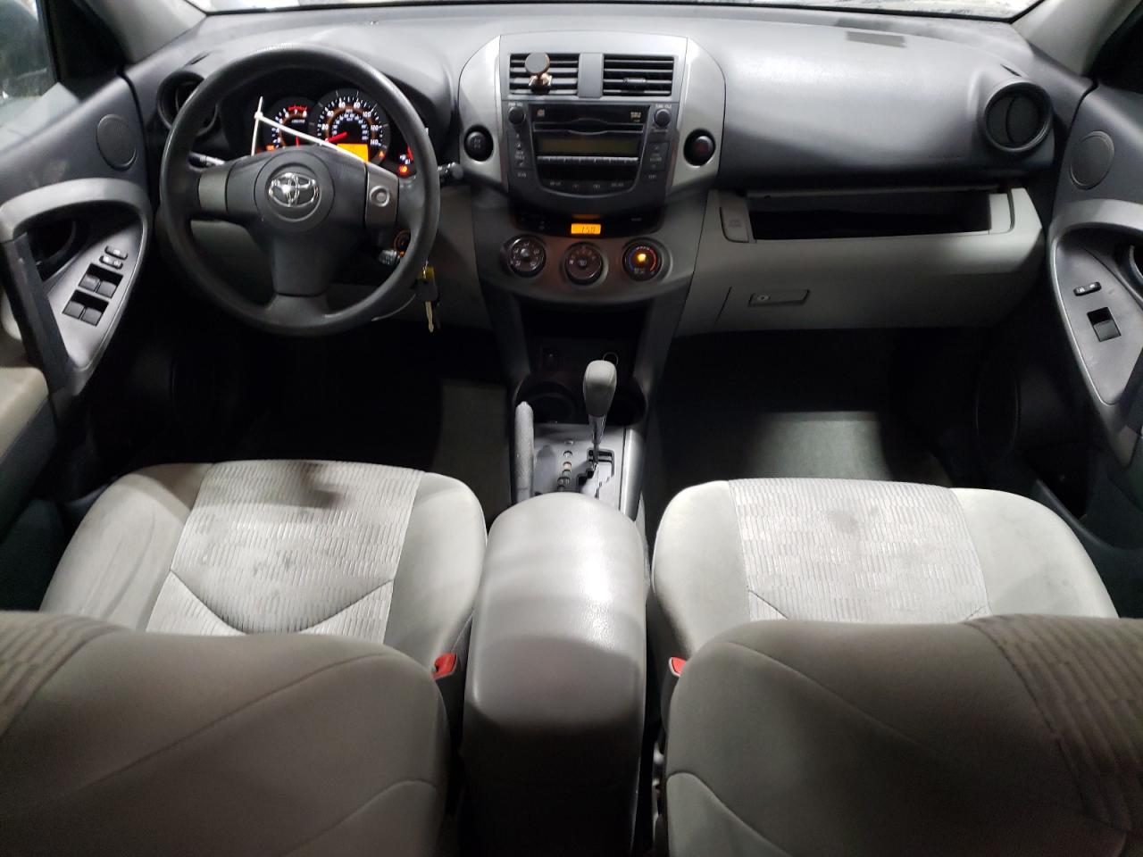 2010 Toyota RAV 4 - Image 8