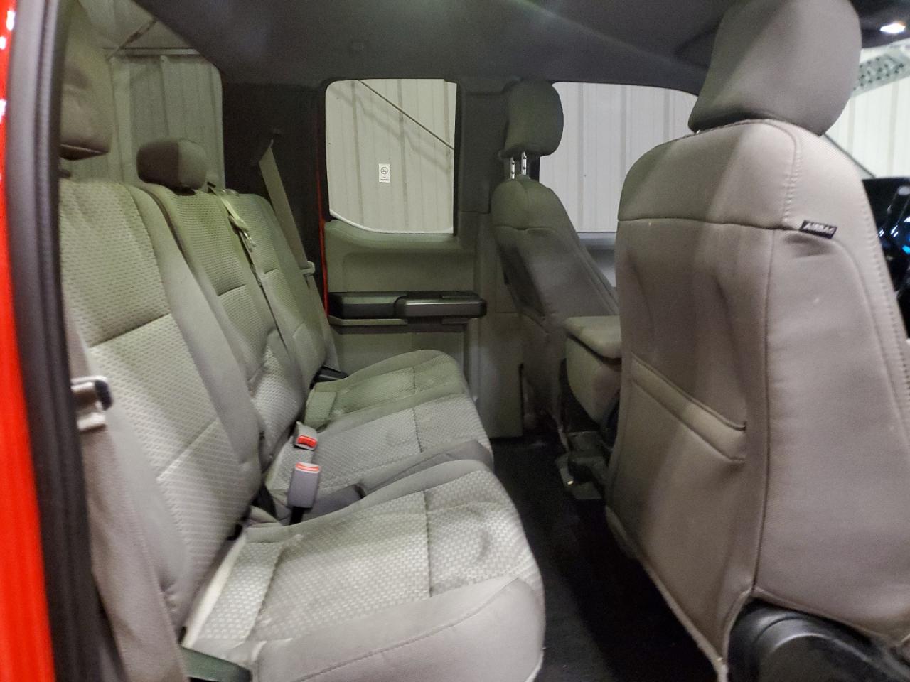 2015 Ford F-150 - Image 10