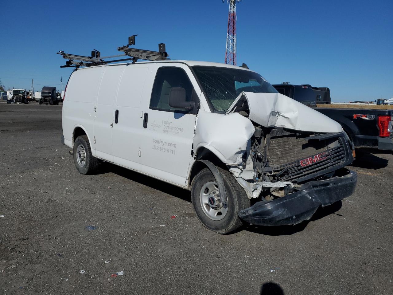 2018 GMC Savana - Image 4
