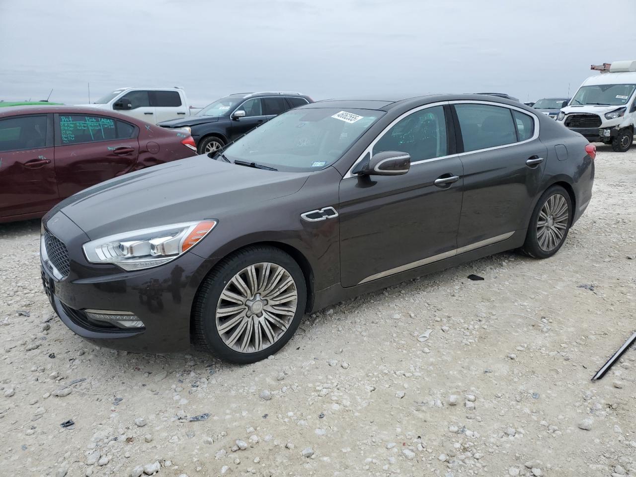 2015 Kia K900 - Image 1