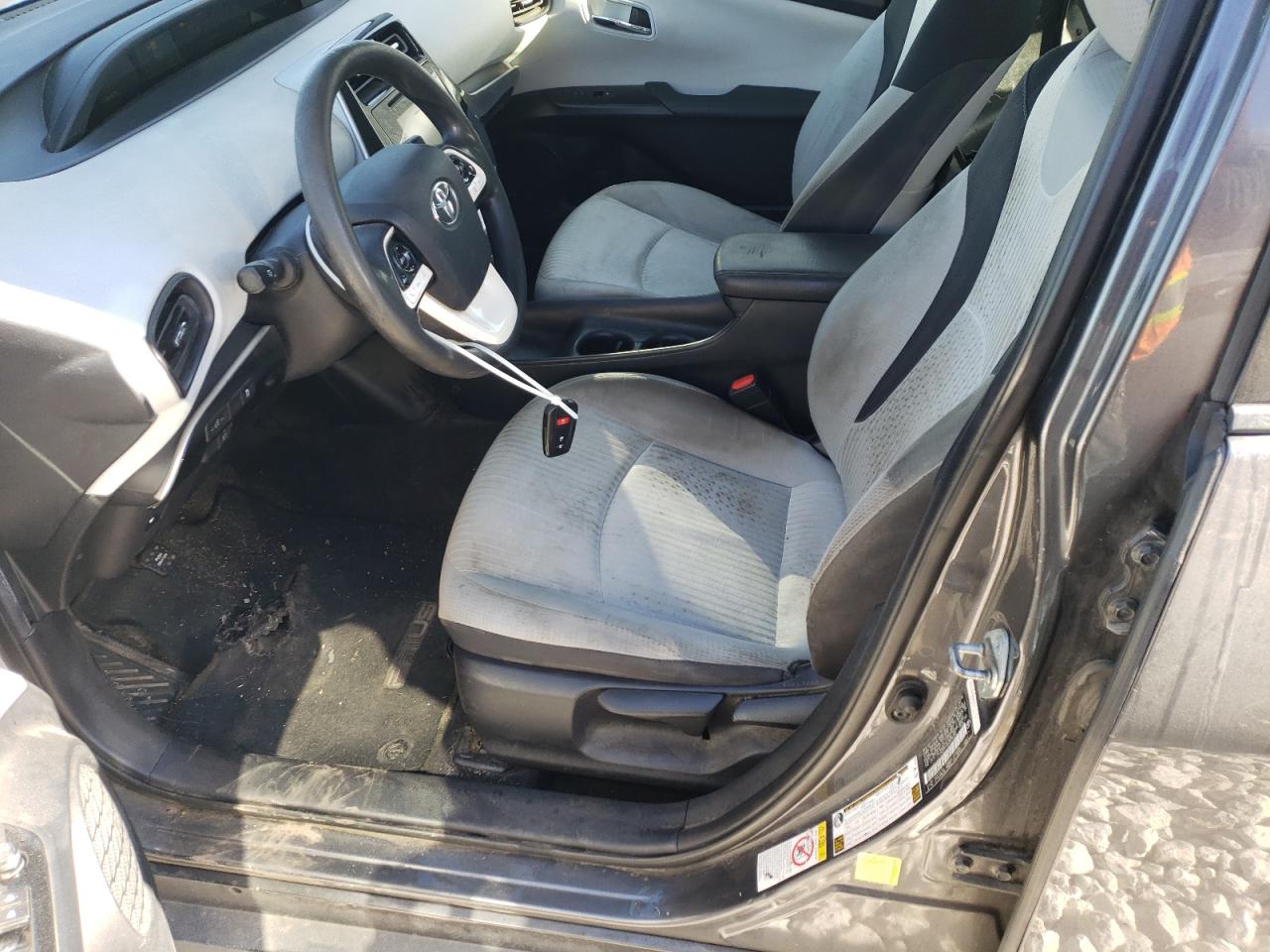 2017 Toyota Prius - Image 7