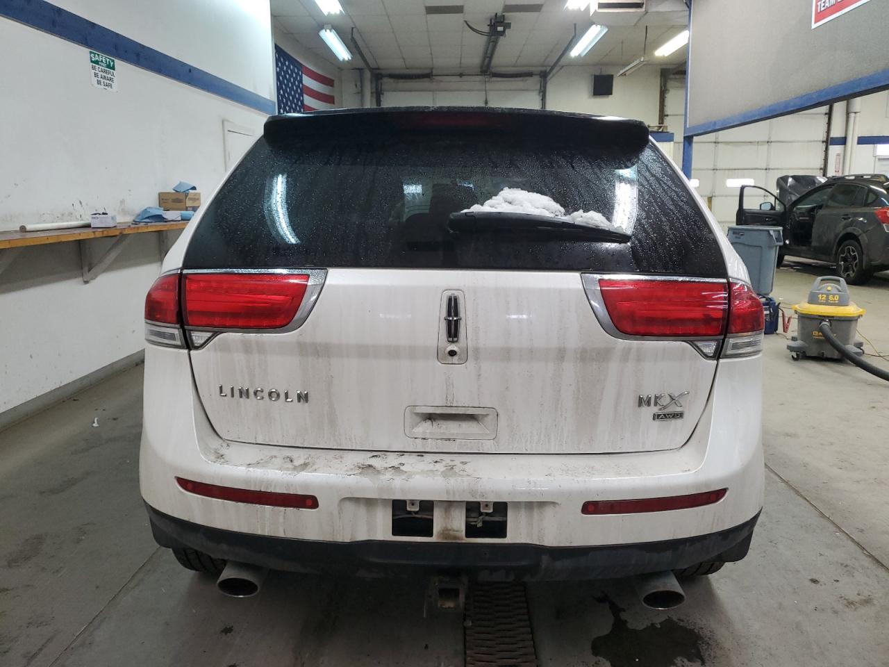 2011 Lincoln MKX - Image 6