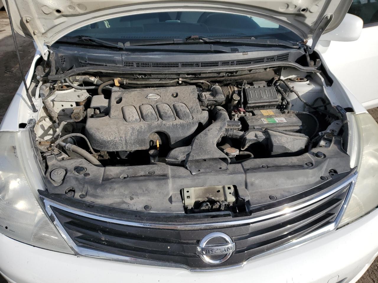 2011 Nissan Versa - Image 13