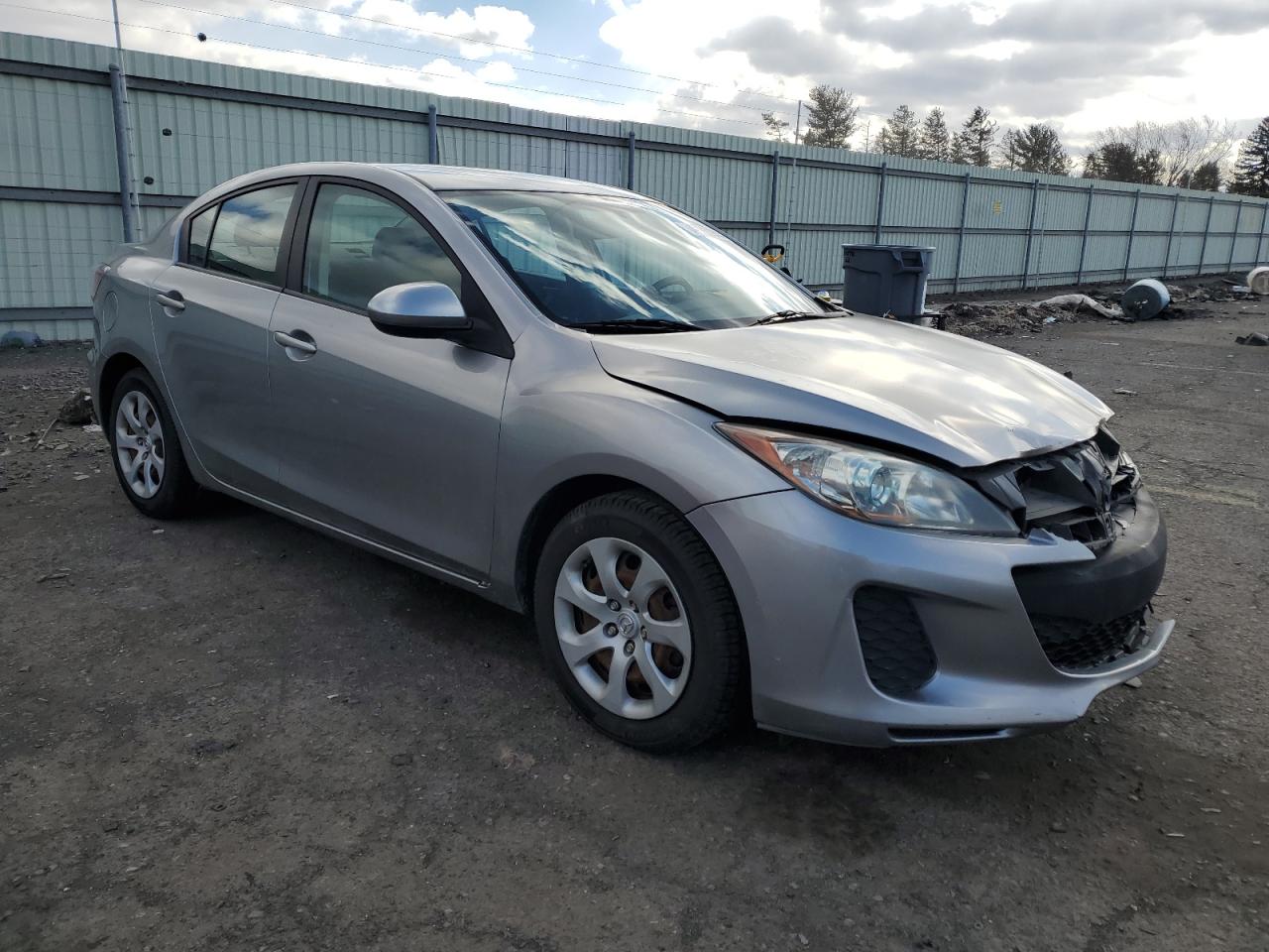 2013 Mazda 3 - Image 4
