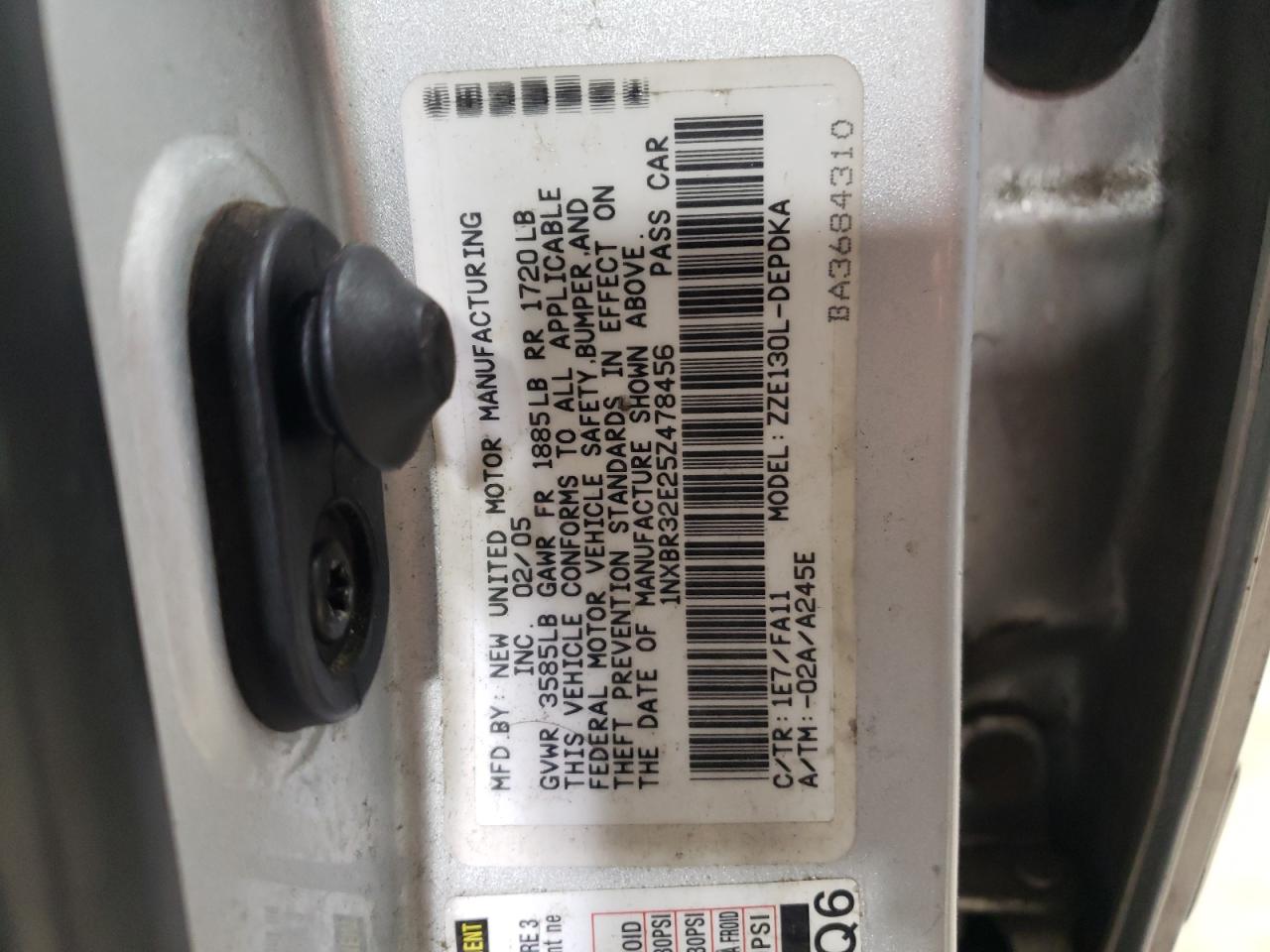 2005 Toyota Corolla - Image 12