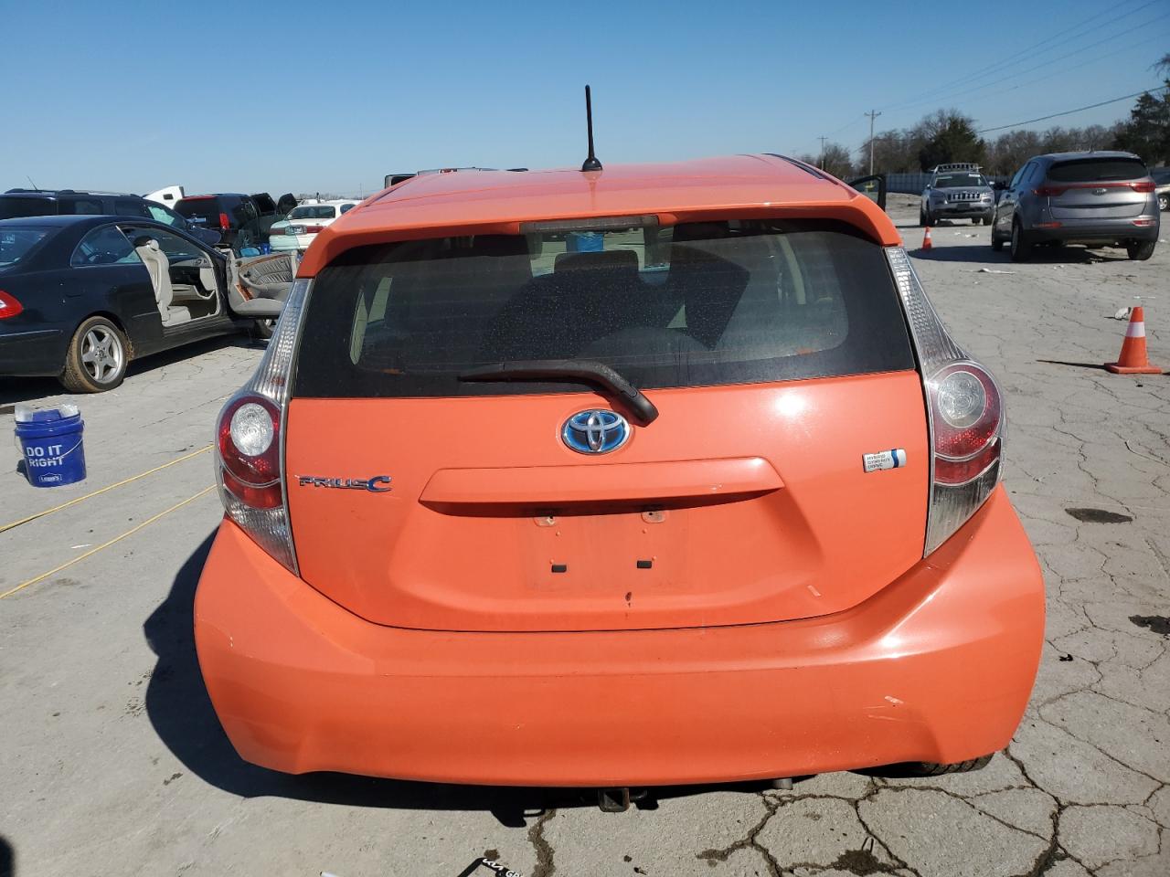 2014 Toyota Prius - Image 6