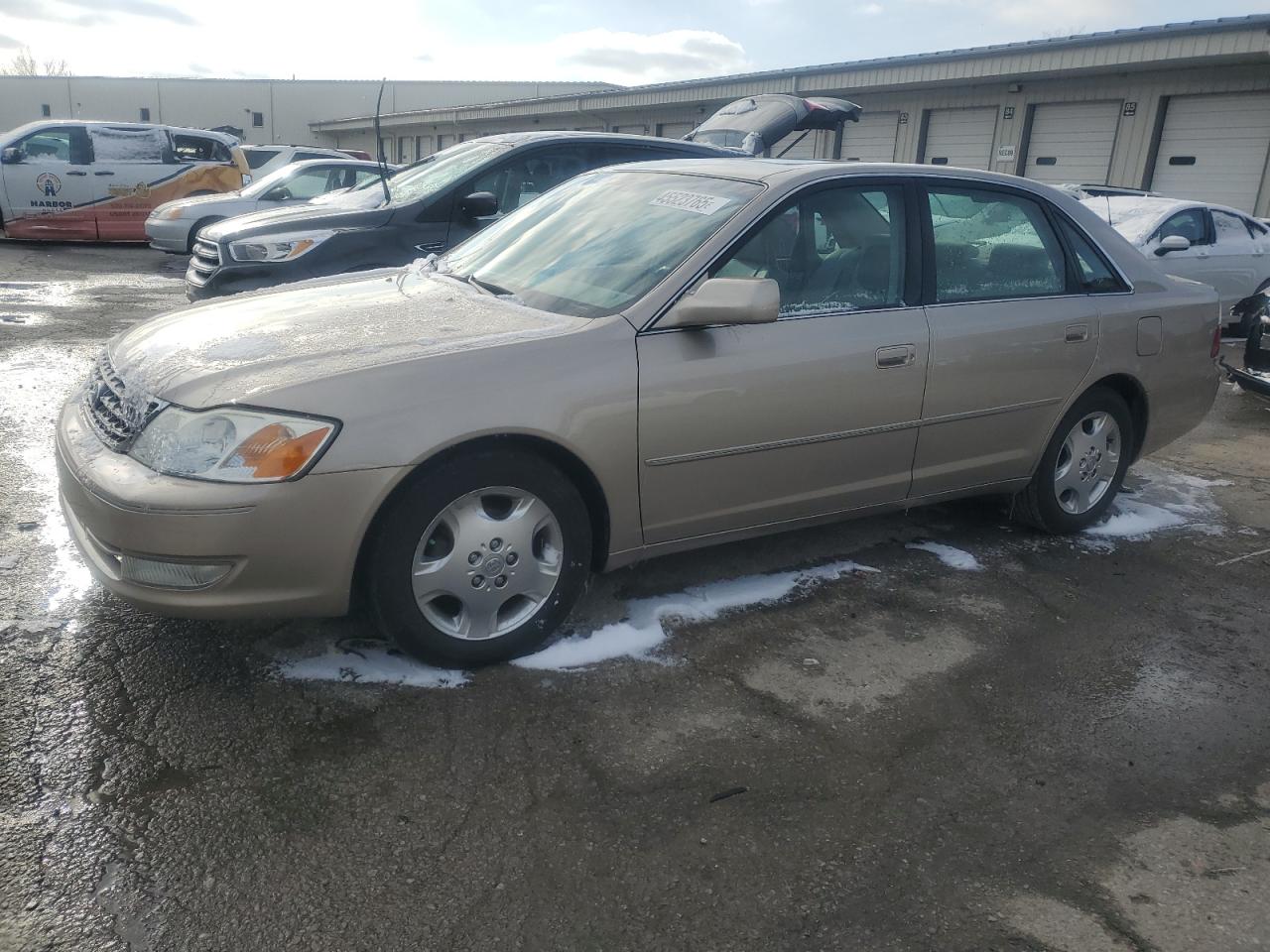 2003 Toyota Avalon - Image 1