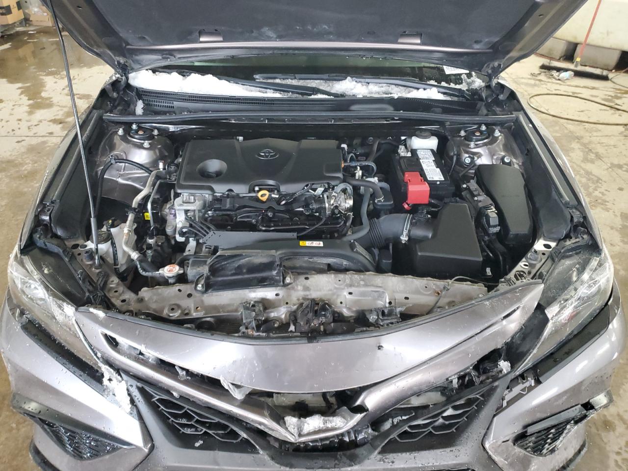 2022 Toyota Camry - Image 11