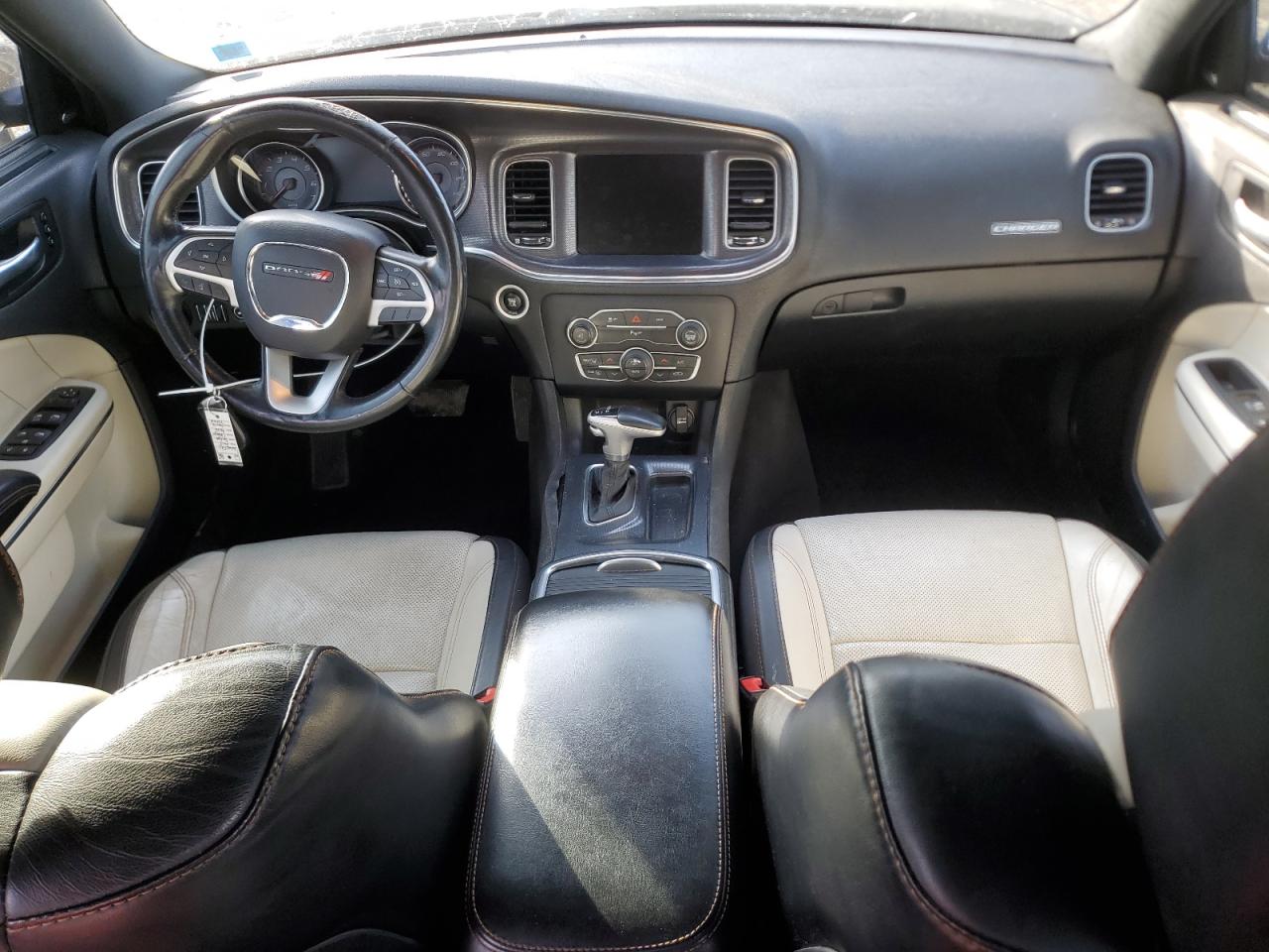 2015 Dodge Charger - Image 8